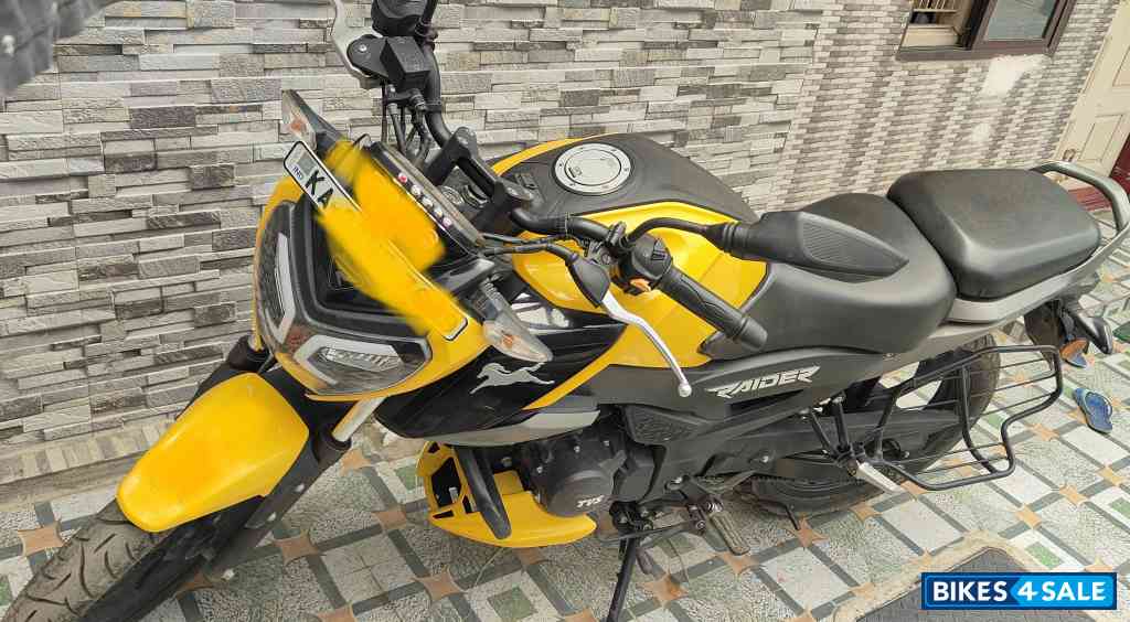 TVS Raider 125