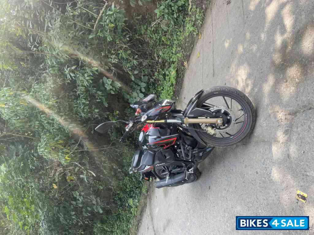 TVS Apache RTR 200 Fi 4V Race Edition 2.0