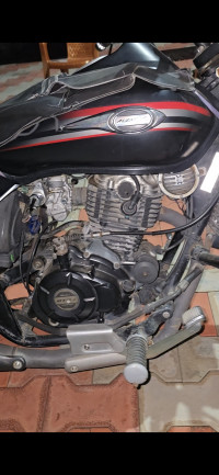 Black Bajaj Avenger Street 220