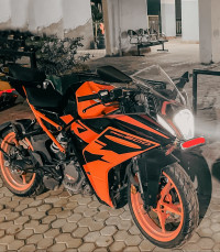 KTM RC 200 2022