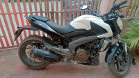 White Bajaj Dominar 400 Disc