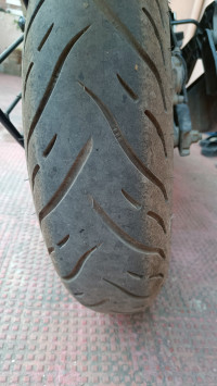 White Bajaj Dominar 400 Disc