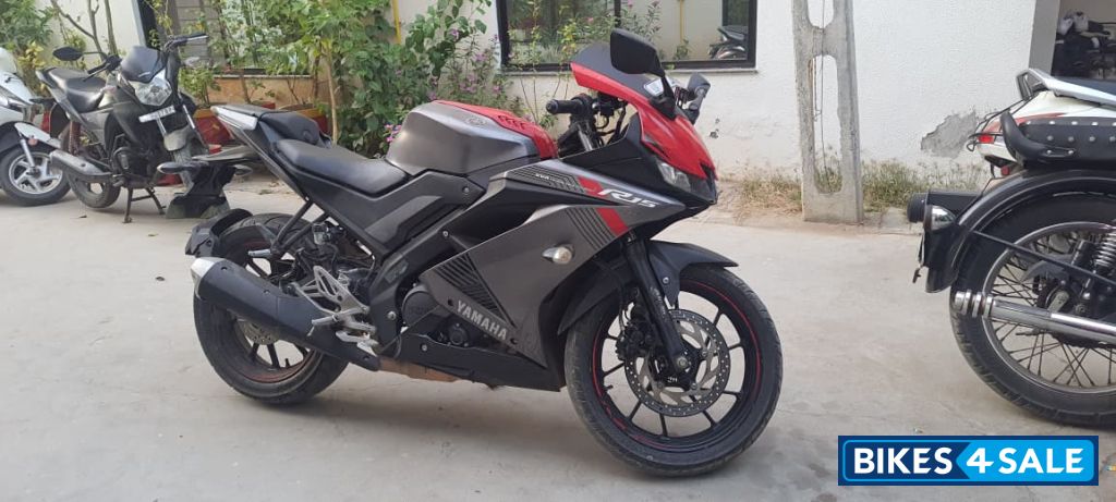 Yamaha YZF R15 V3