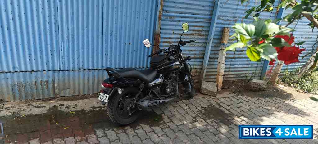 Bajaj Avenger Street 160