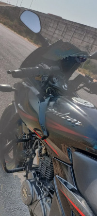 Bajaj Pulsar 220F