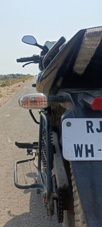 Bajaj Pulsar 220F