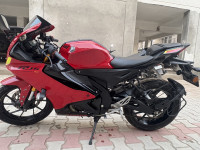Yamaha R15 V4