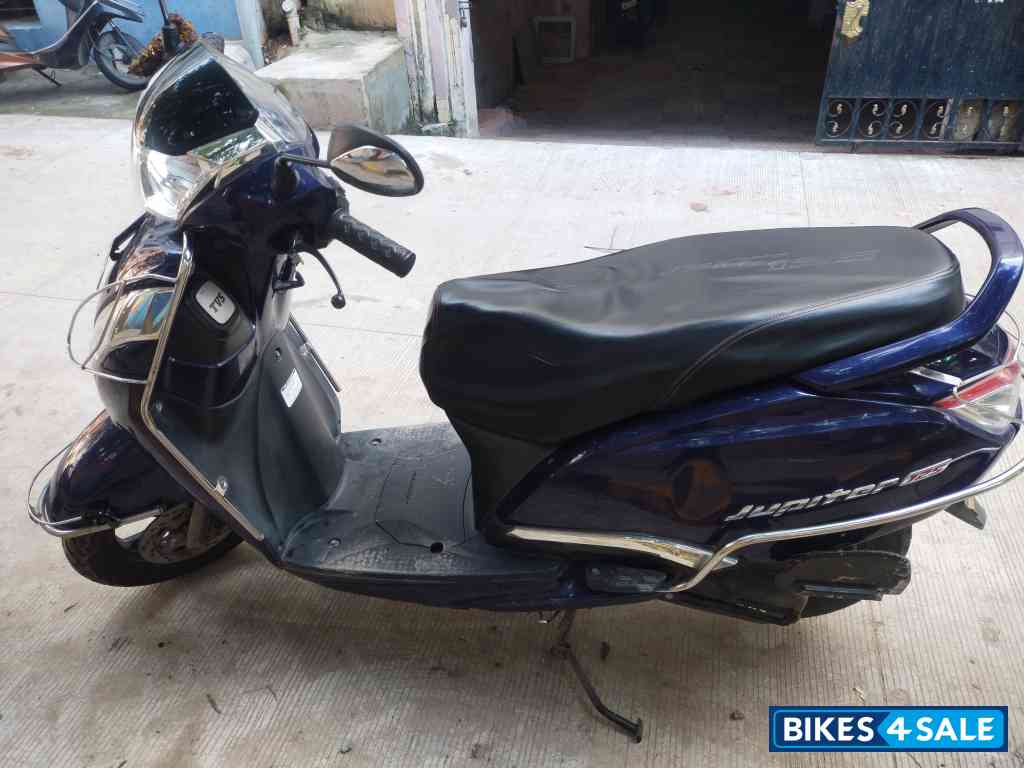 Blue TVS Jupiter 125