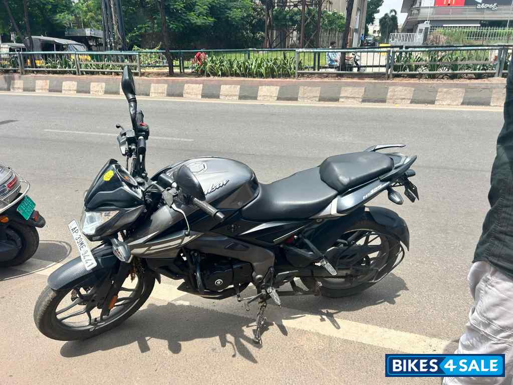 Bajaj Pulsar NS 125