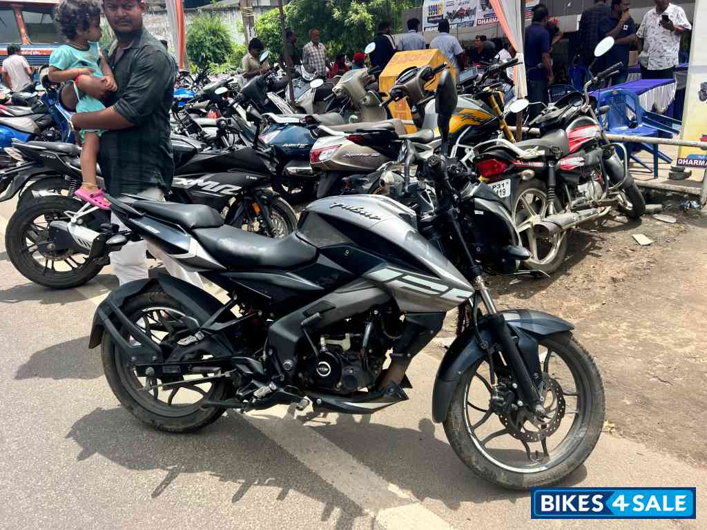 Bajaj Pulsar NS 125