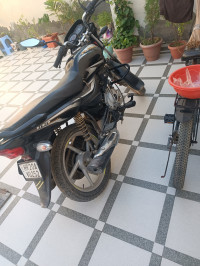Black Bajaj Platina 100 ES BS6