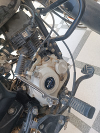 Black Bajaj Platina 100 ES BS6