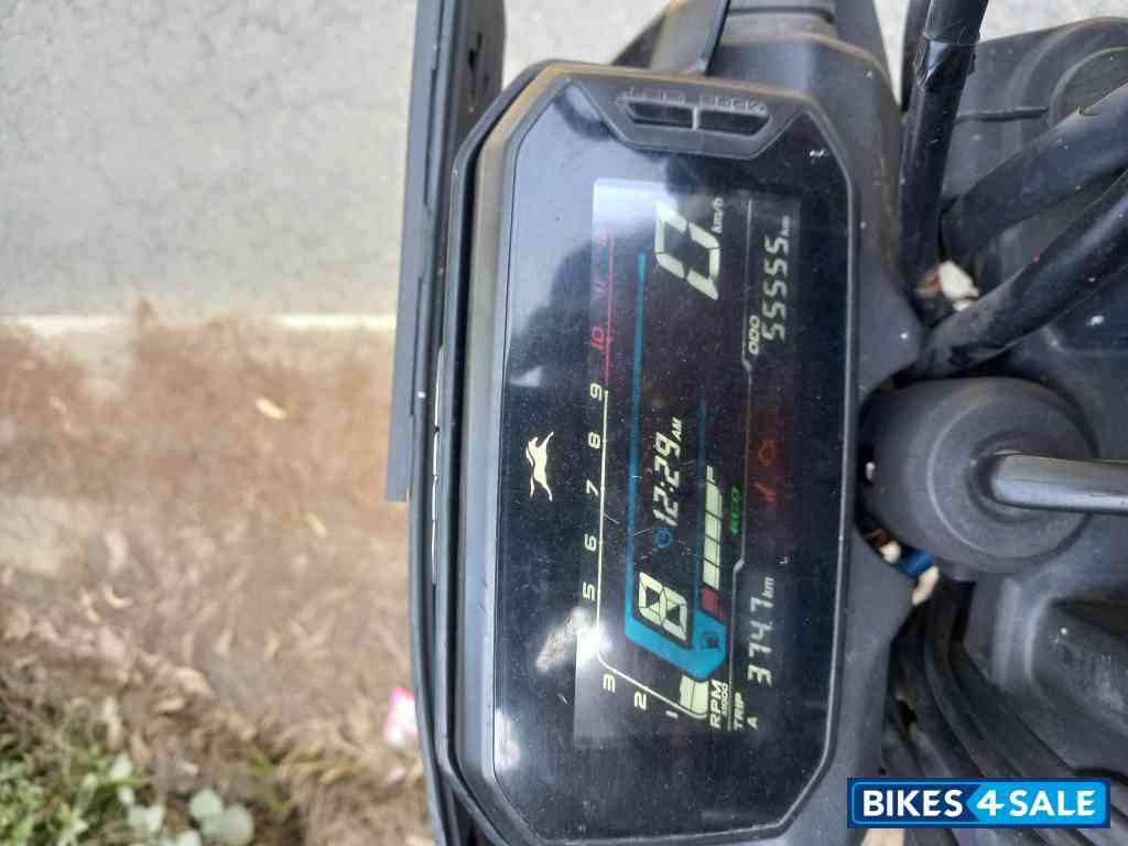 Blue TVS Raider Split Seat