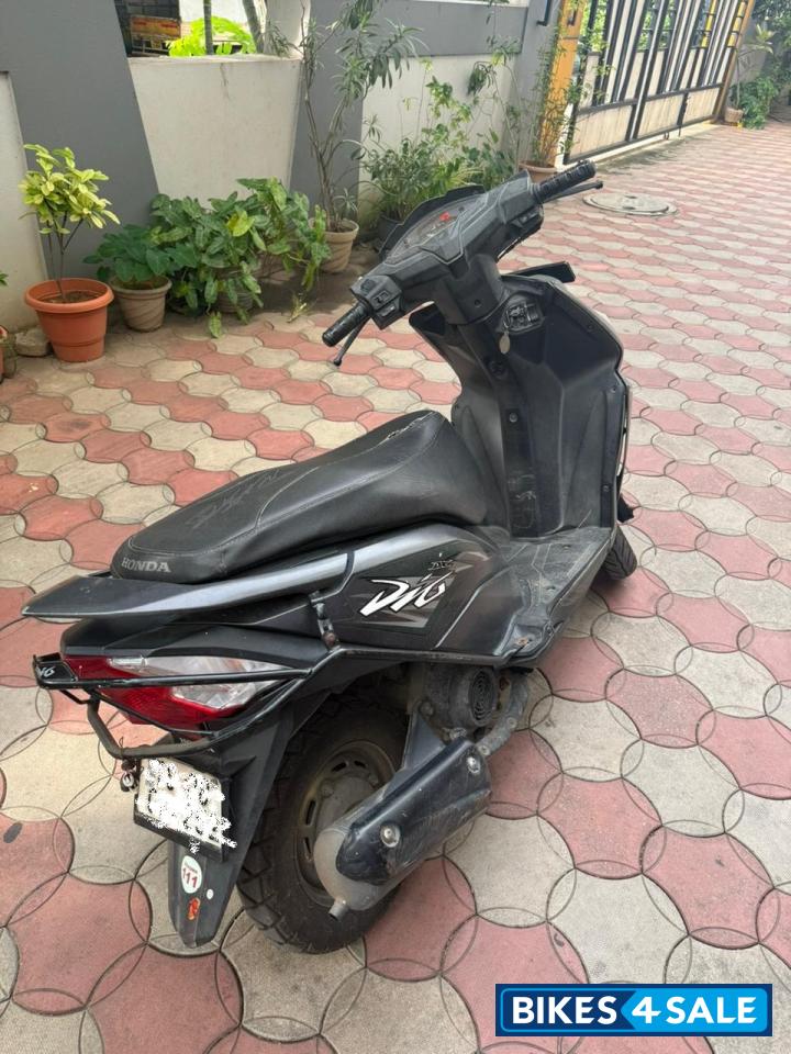 Matte Marshal Green Honda Dio Deluxe Matte Marshal Green Honda Dio Deluxe