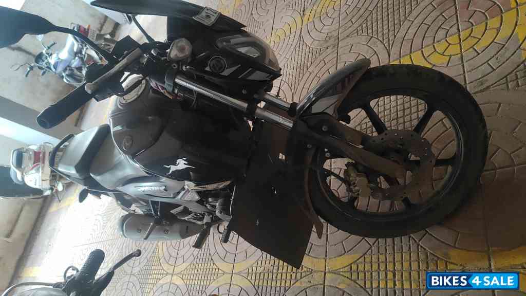 Black TVS Raider 125 Marvel Super Squad Edition Black TVS Raider 125 Marvel Super Squad Edition