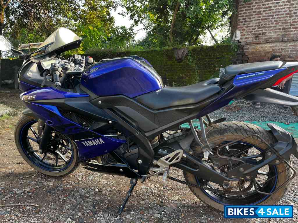 Racing Blue Yamaha YZF R15 V3