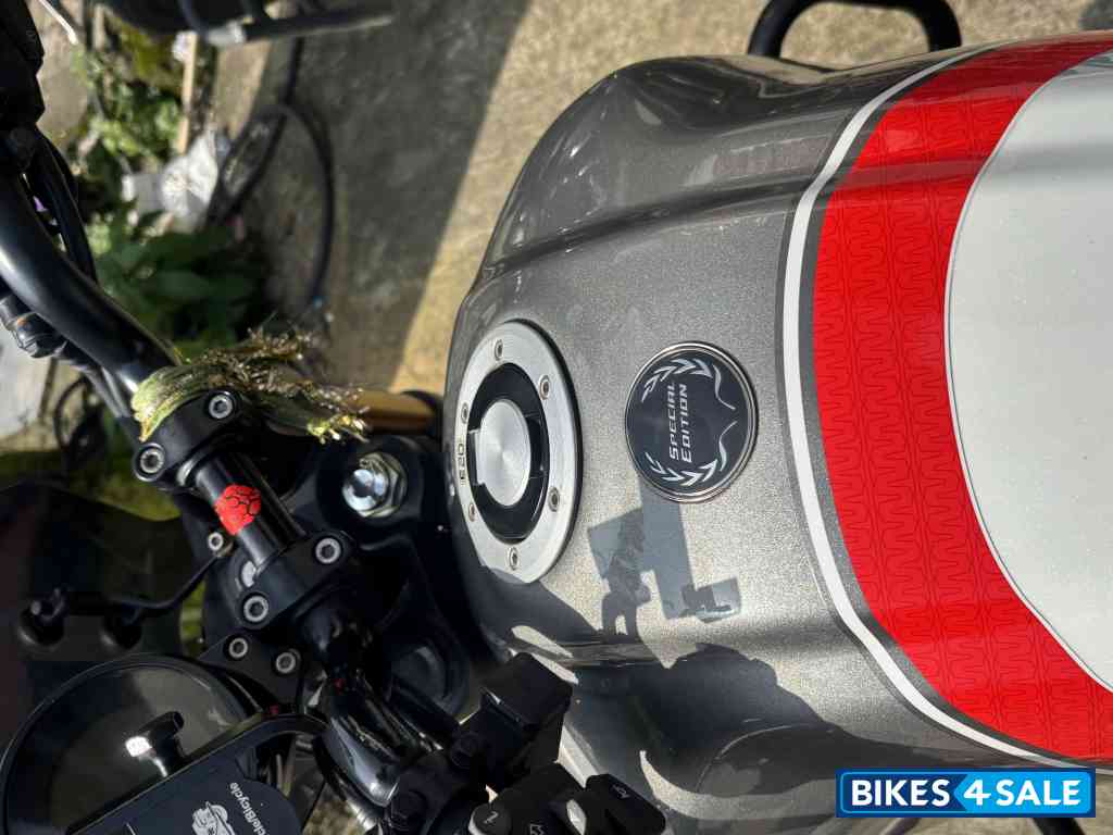 Nimbus Gray TVS Ronin TD Special Edition