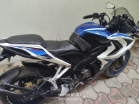 Bajaj Pulsar RS 200 ABS