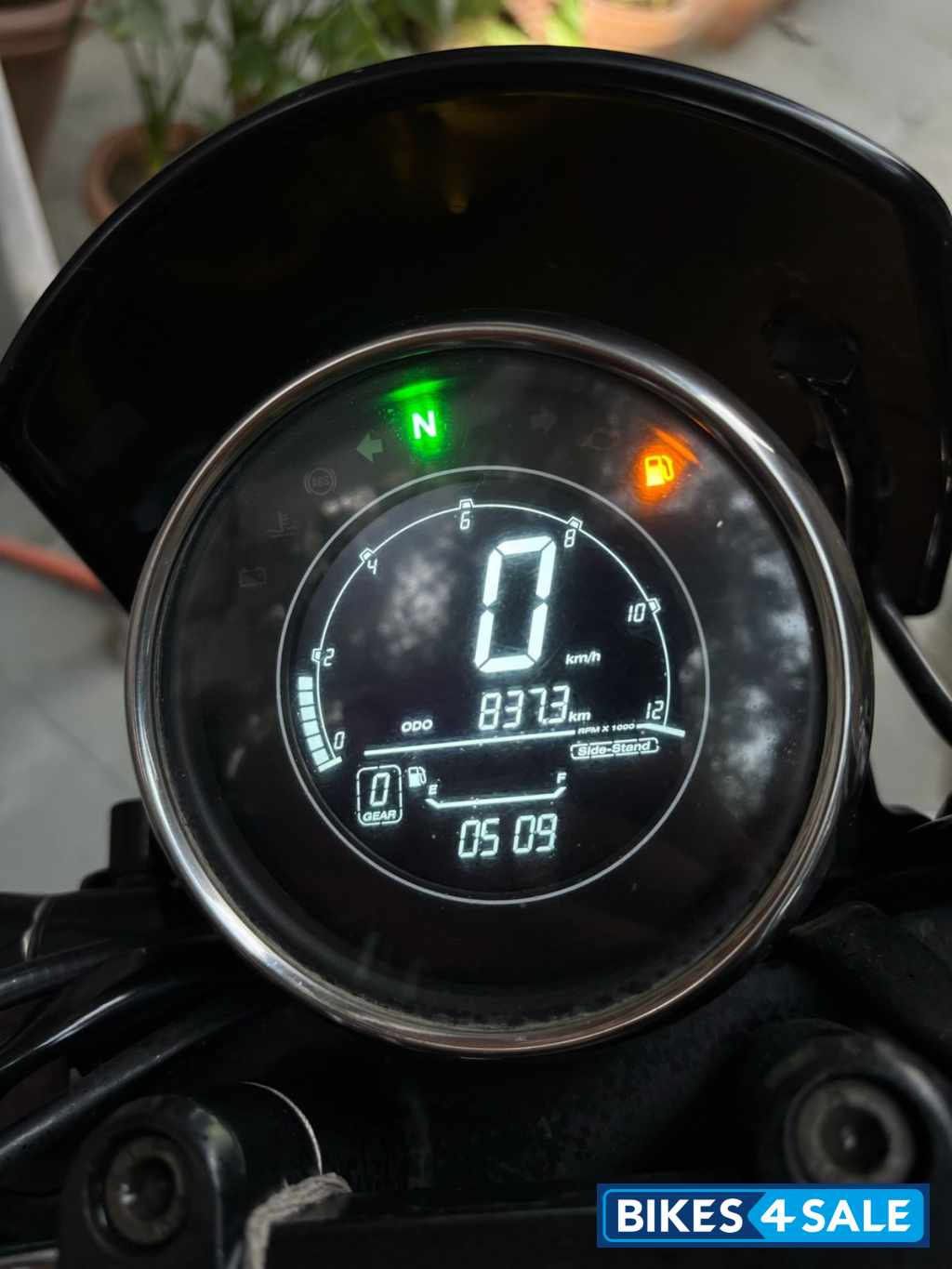 Yezdi Roadster Chrome