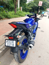 Blue Yamaha R15 V4