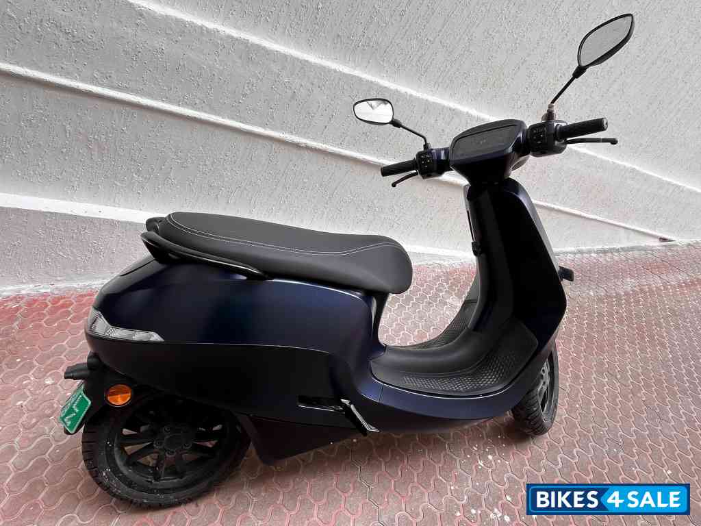 Midnight Blue Ola S1 Pro