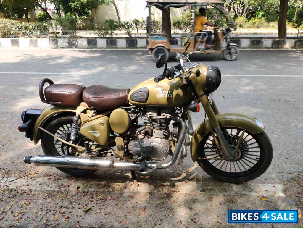 Khaki Royal Enfield Classic 500
