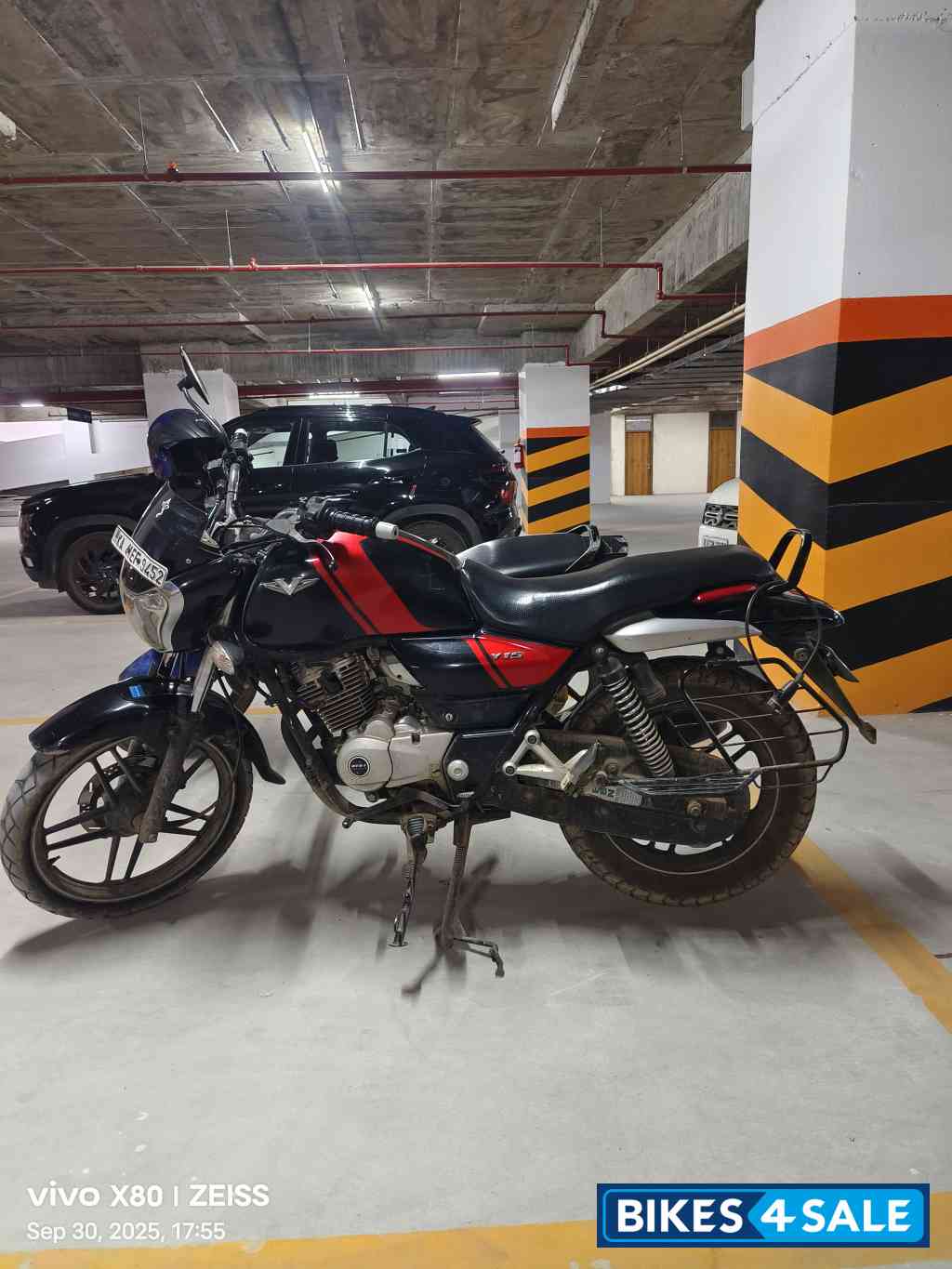 Black And Red Bajaj V15