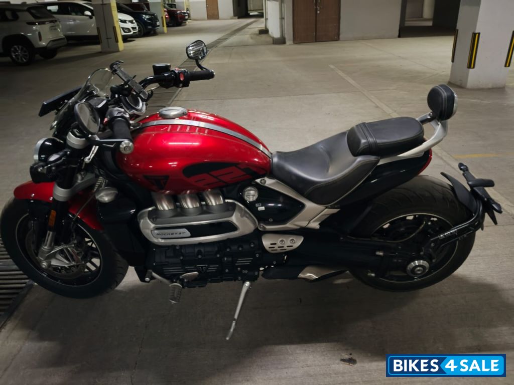Red Triumph Rocket 3 GT