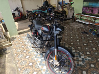 Stealth Black Royal Enfield Classic Stealth Black