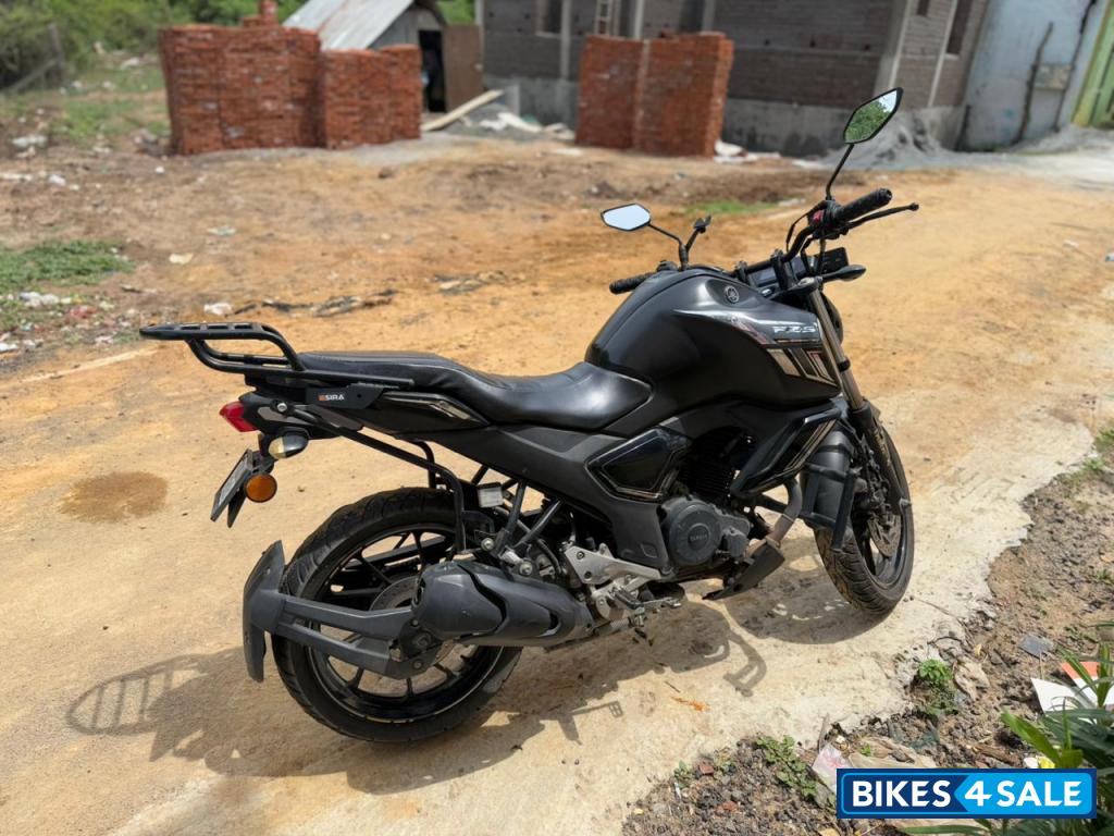 Yamaha FZ-S FI V3 BS6