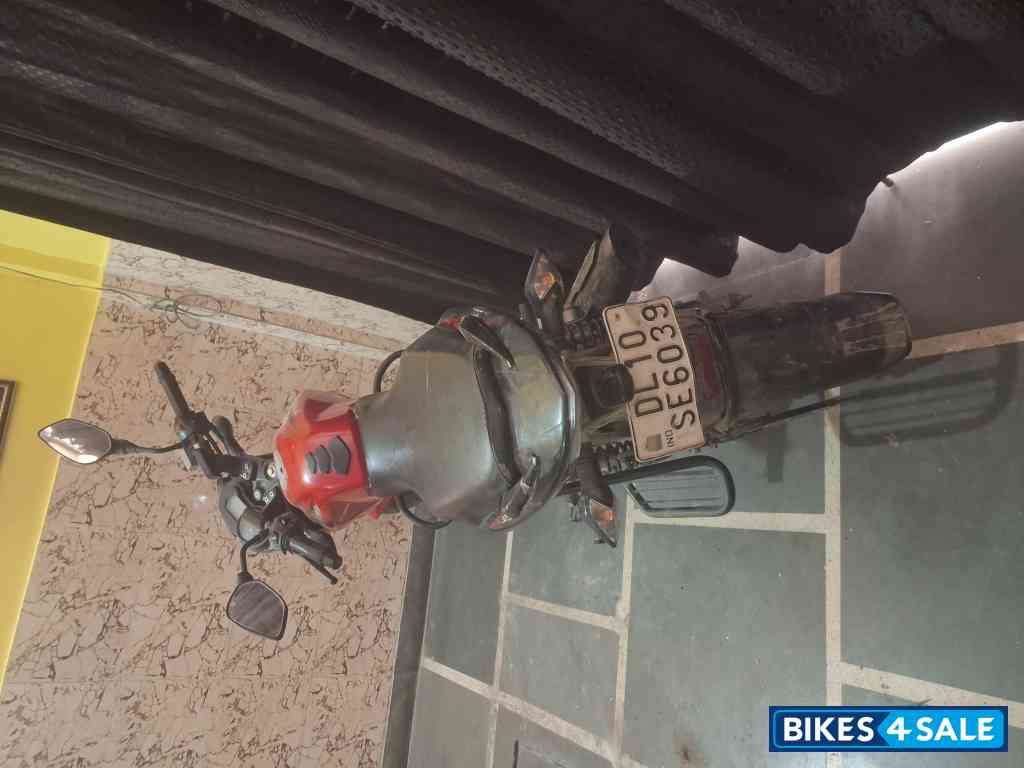 Red Bajaj Pulsar 135LS