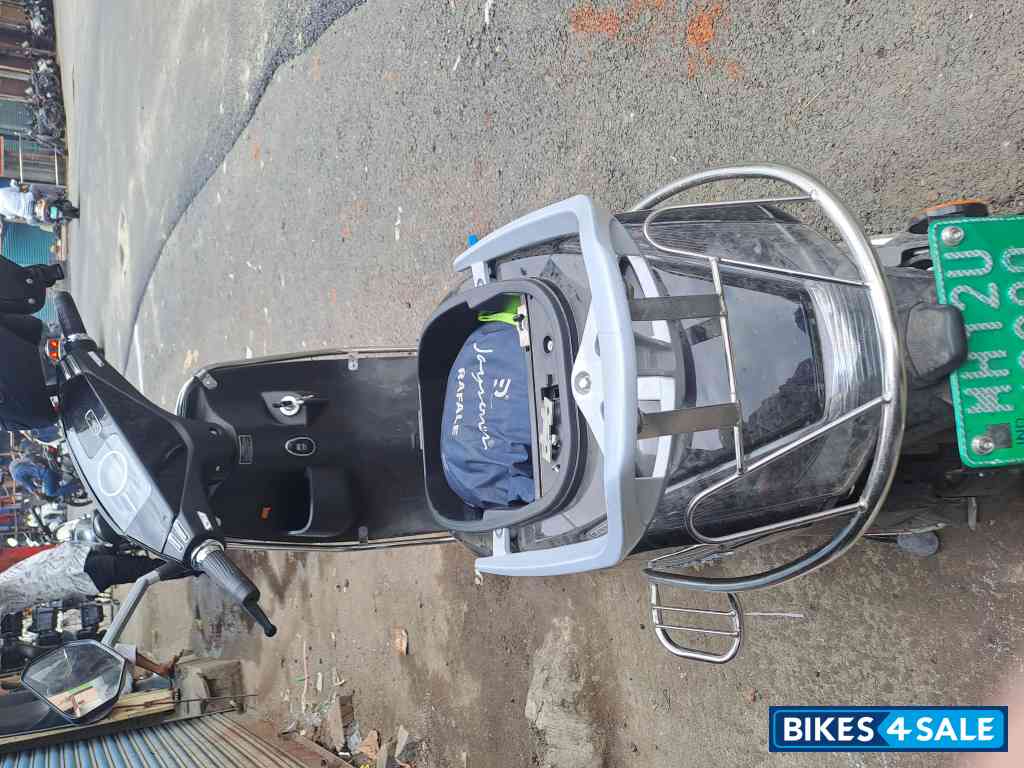 BGauss B8 Lithium Ion