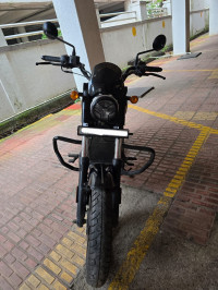 Forest Green Yezdi Roadster Dual Tone