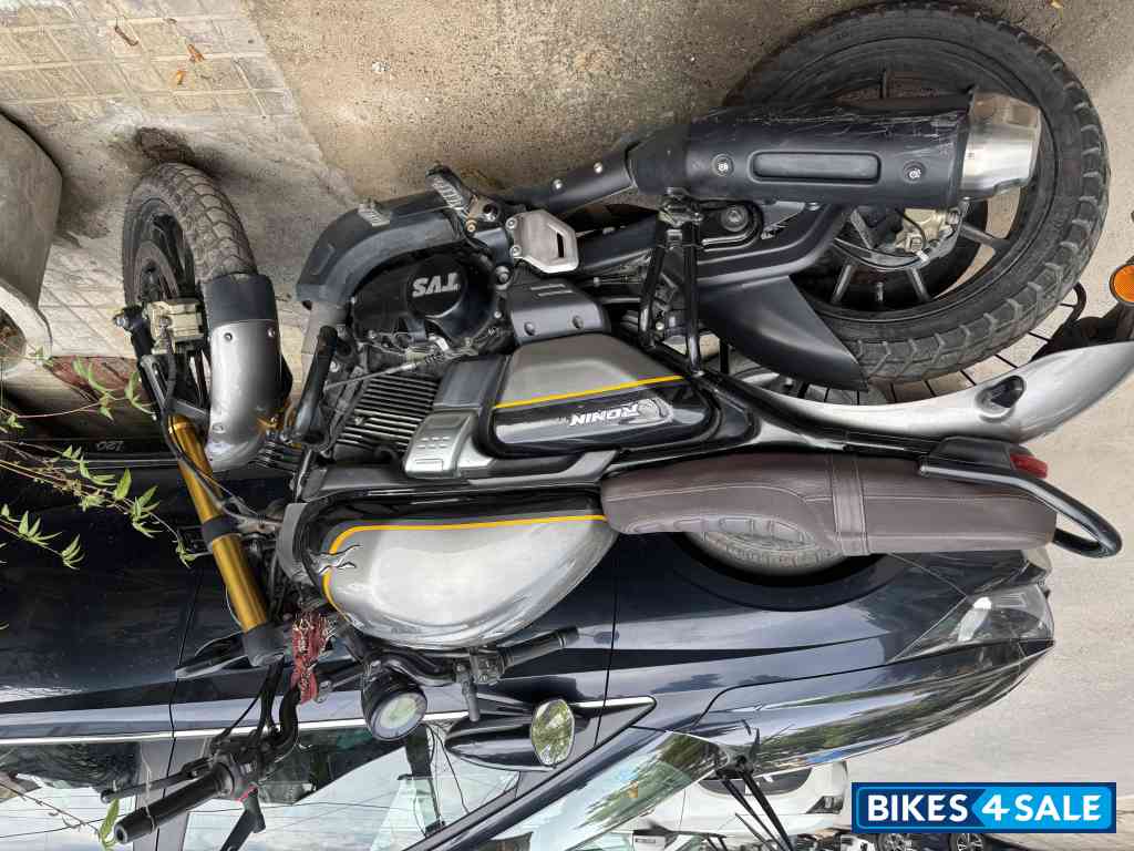 Triple Tone TVS Ronin TD