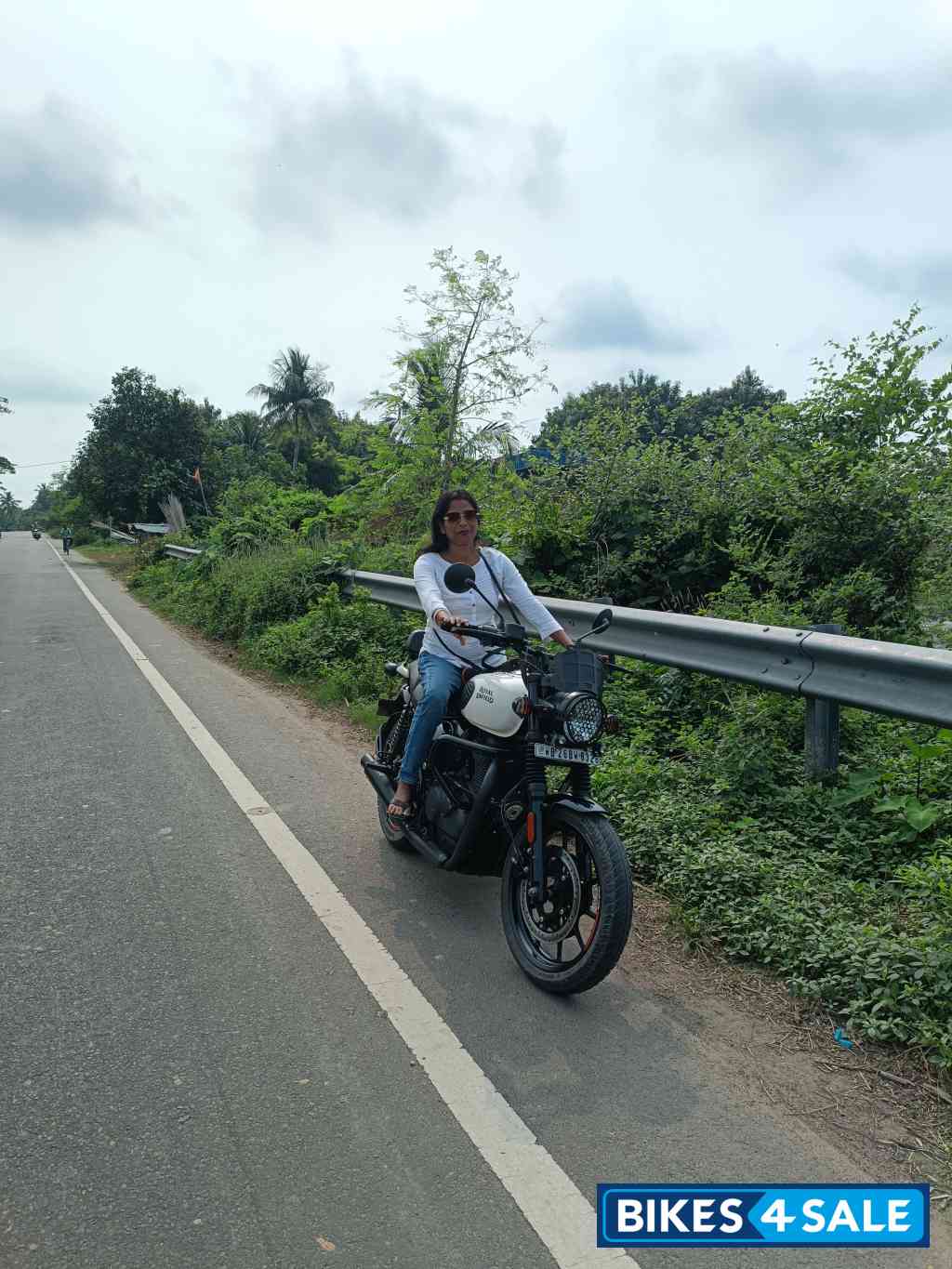 Royal Enfield Hunter 350 Metro