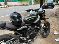 Green Triumph Scrambler 400 X