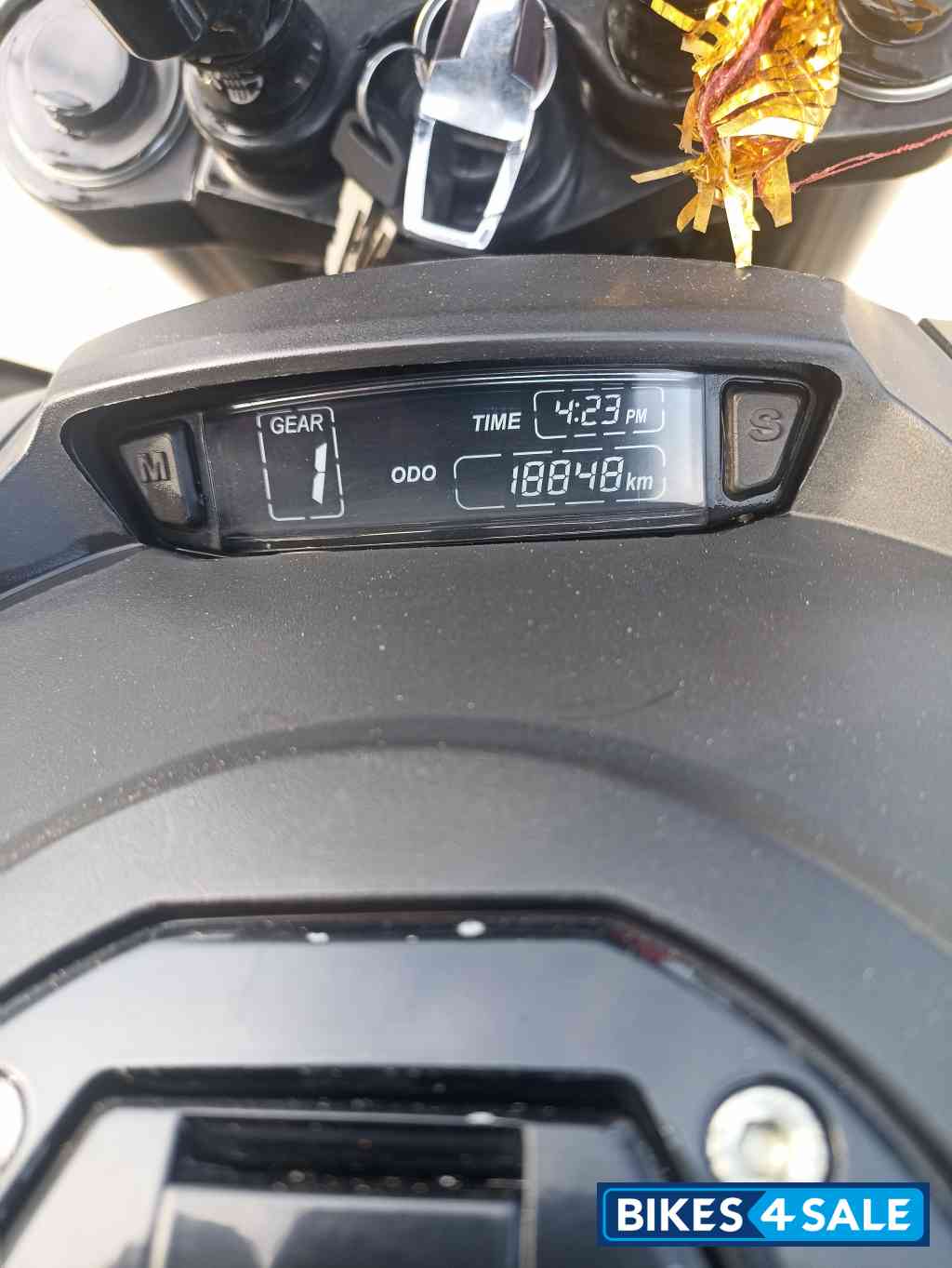 Charcoal Black Bajaj Dominar 400 ABS BS6