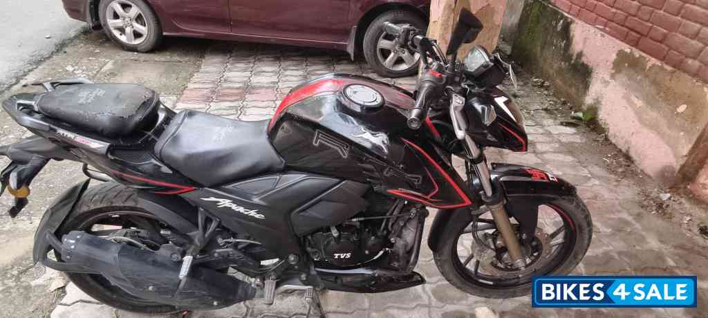 TVS Apache RTR 200 4V ABS