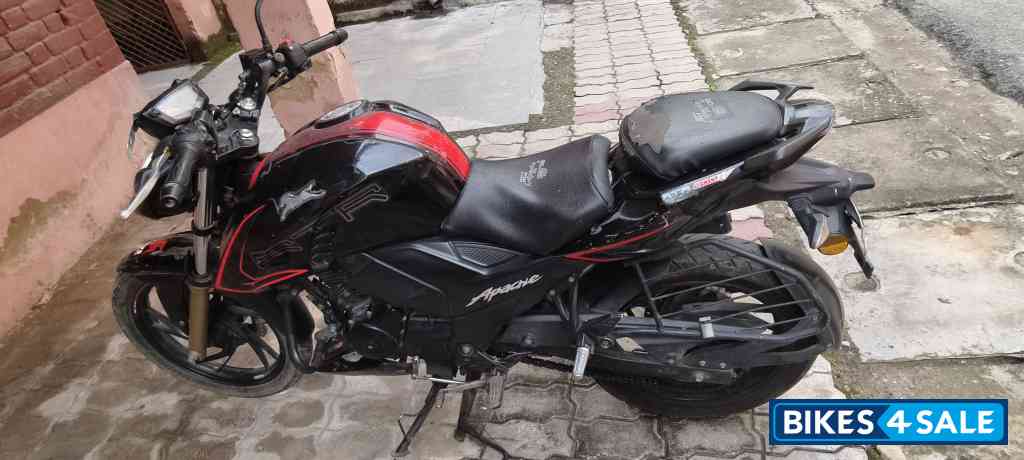 TVS Apache RTR 200 4V ABS