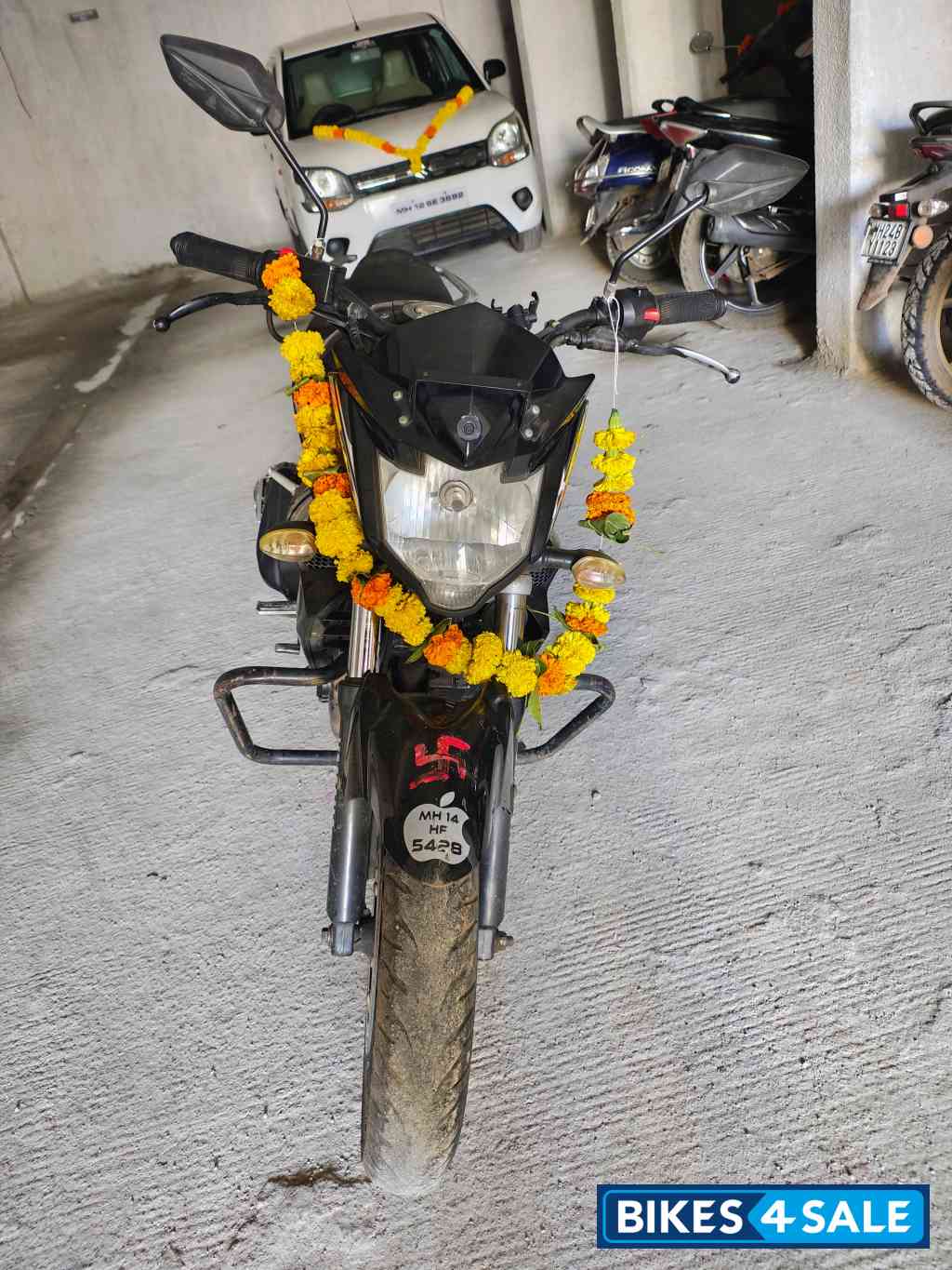 Black Yamaha FZ-S FI V2