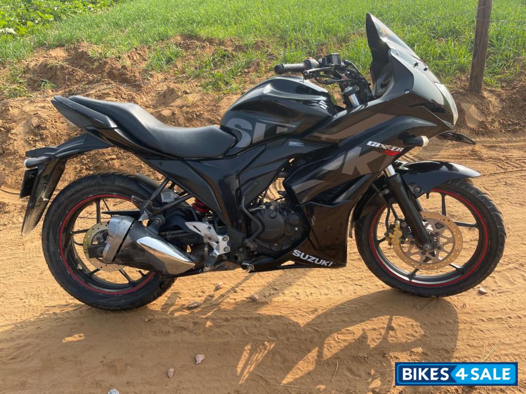 Suzuki Gixxer SF