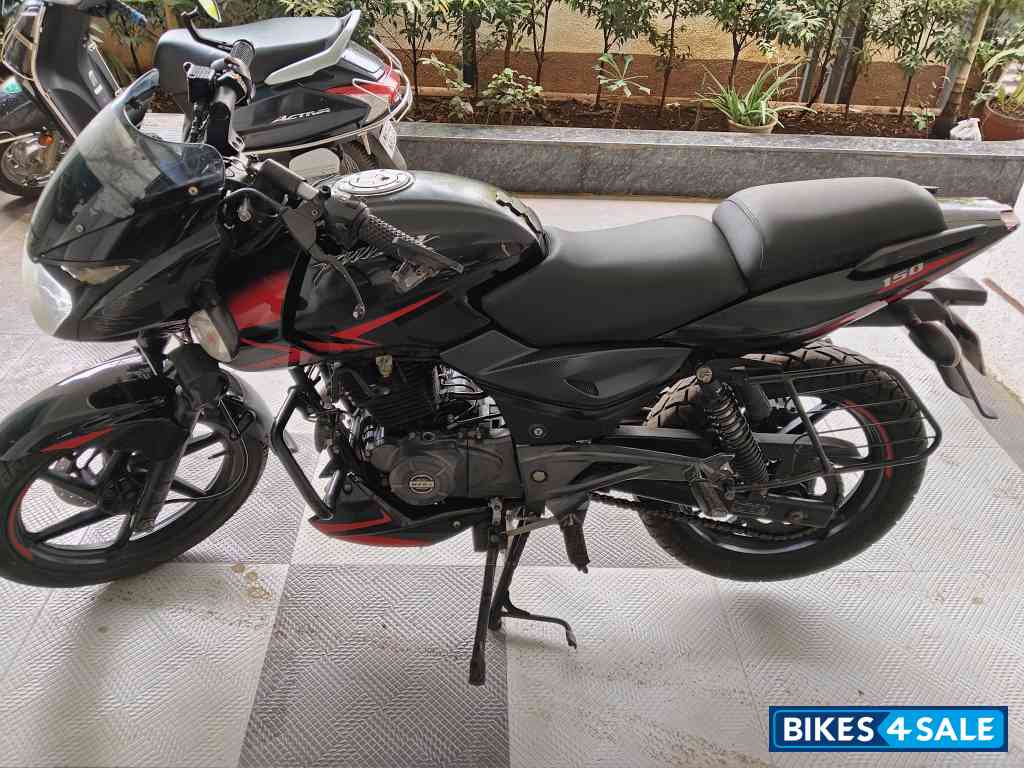 Bajaj Pulsar 150 Twin Disc