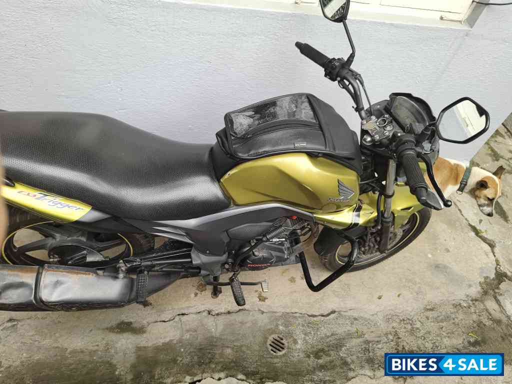 Metalic Green Honda CB Trigger