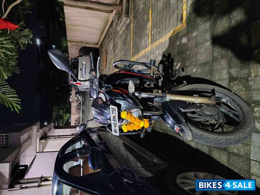 Black TVS Apache RTR 200 4V