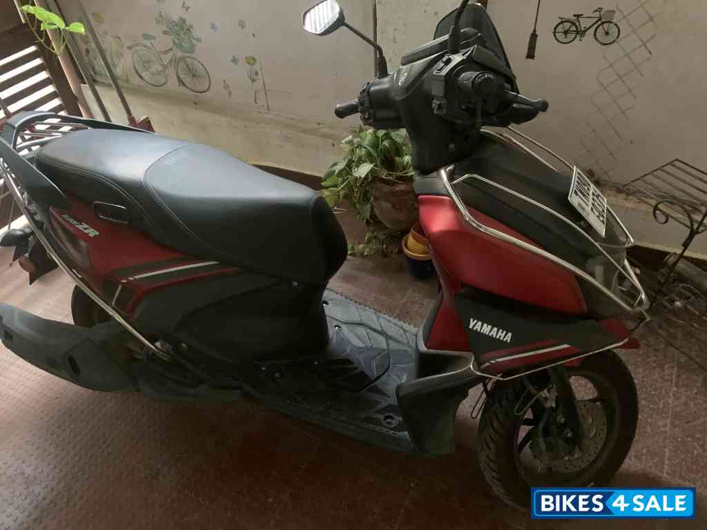 Yamaha Ray ZR 125 Fi Hybrid Disc