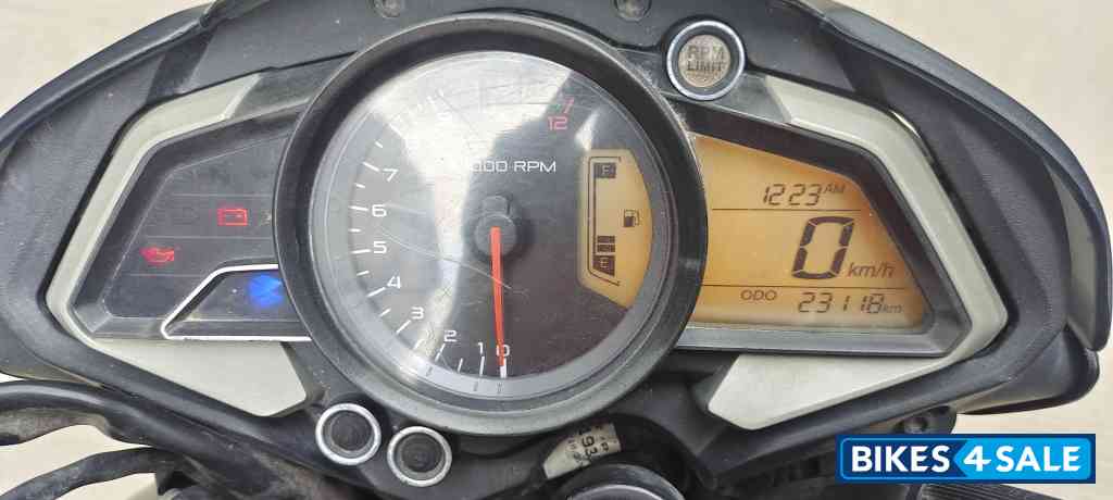 Red Bajaj Pulsar NS 160