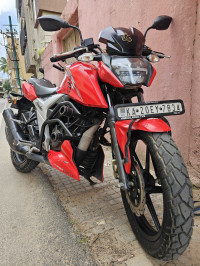 Red TVS Apache RTR 160 4V BS6