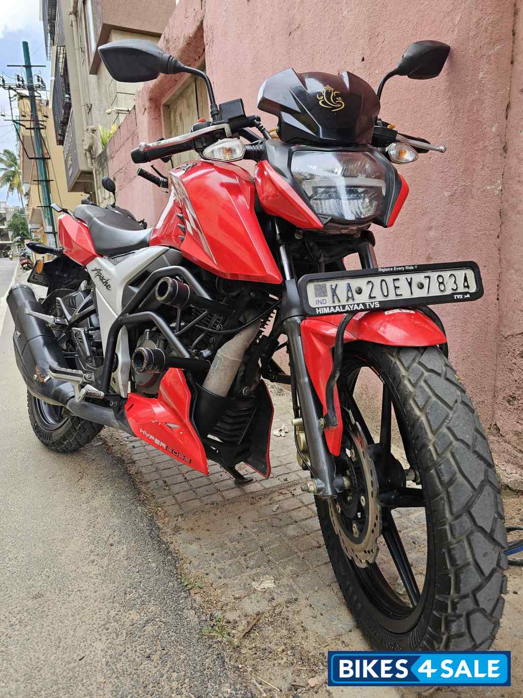 Red TVS Apache RTR 160 4V BS6