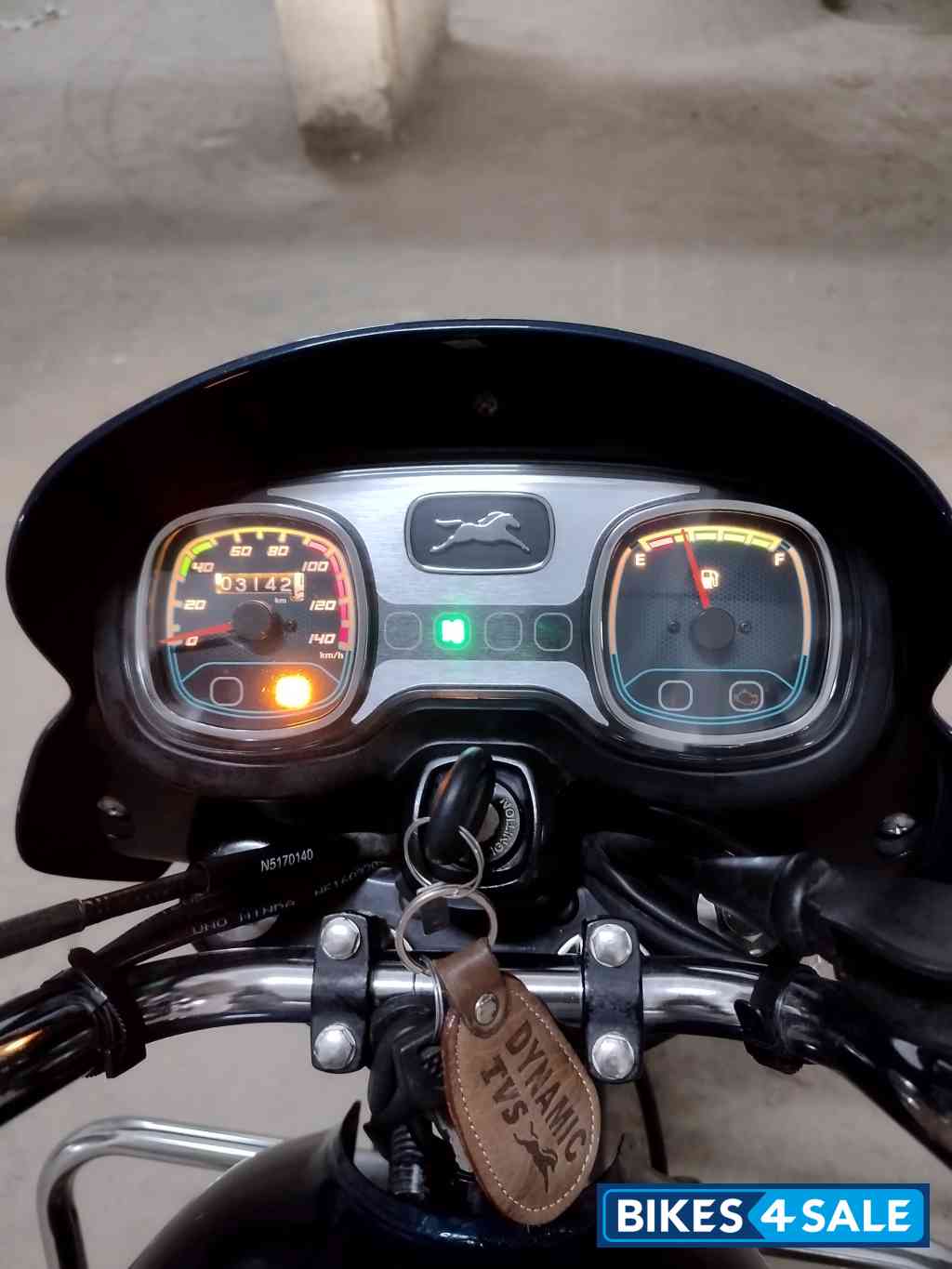 TVS Radeon Dual Tone Edition