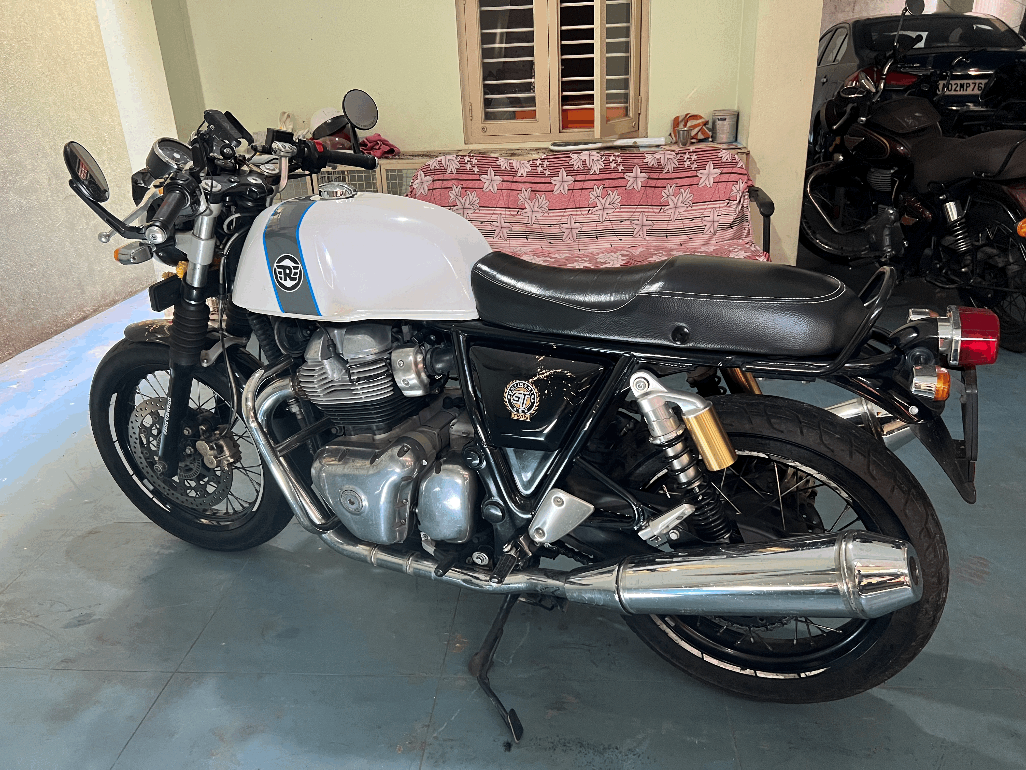 Icequeen White Royal Enfield Continental GT 650 Twin